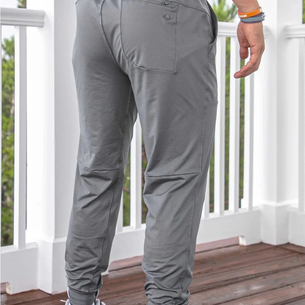 Burlebo mens Gray Tapered Joggers with Elastic Cuffs